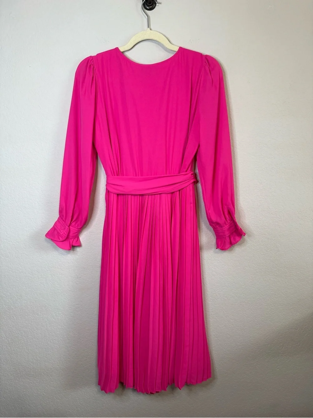 J Crew Tie Front Pleated Dress Pink Long Sleeve Button Front Style AK205 Size 2